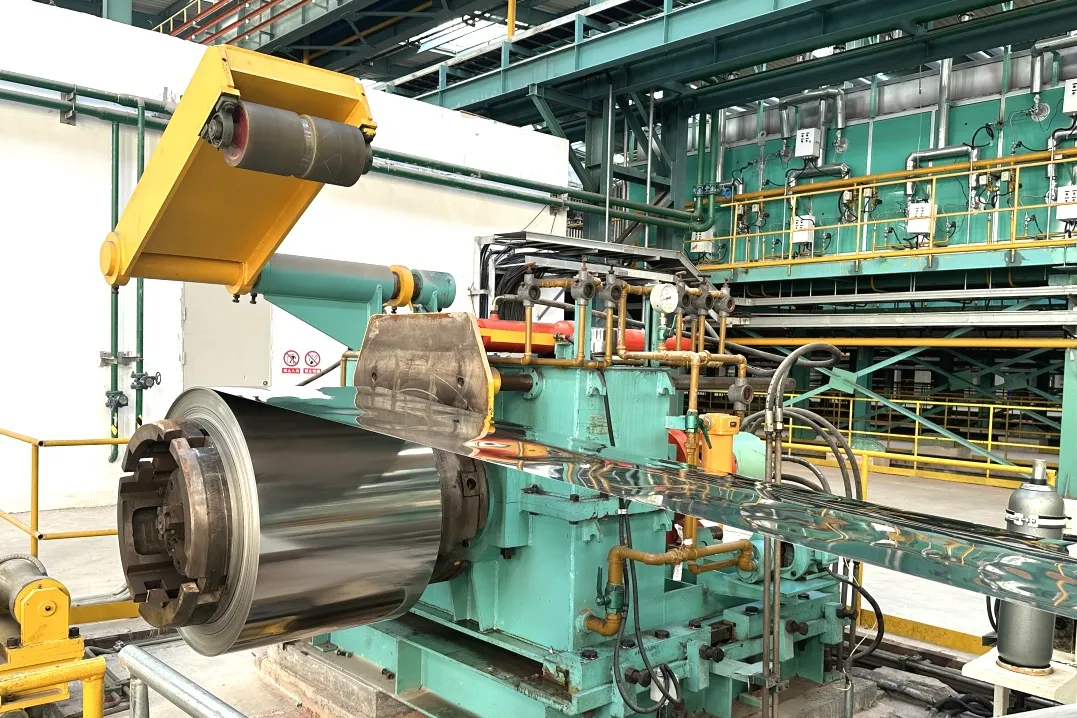 Neueste Unternehmensblogs über Rund 1 Milliarde US-Dollar investiert! Russisches Edelstahlunternehmen produziert eigenständig hochwertige kaltgewalzte Edelstahlbleche